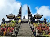 Wakacje Pod Palmami! Jawa I Bali