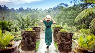 Wakacje Pod Palmami! Jawa I Bali