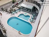 Waldorf Palace