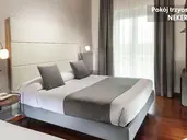 Waldorf Palace