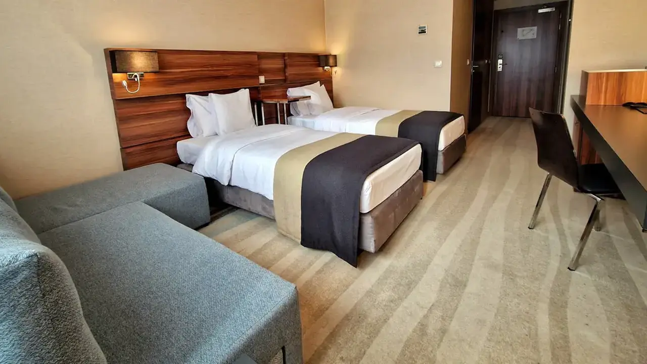 Warsaw Plaza Hotel