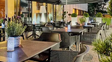 Warsaw Plaza Hotel