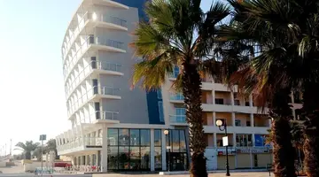 Water s Edge Hotel