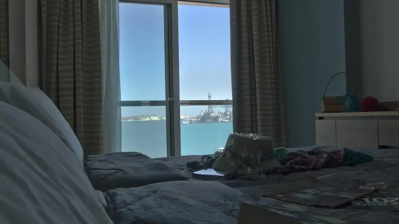 Water's Edge Hotel
