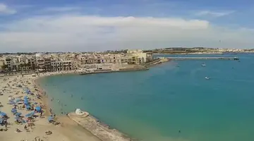 Water's Edge Hotel