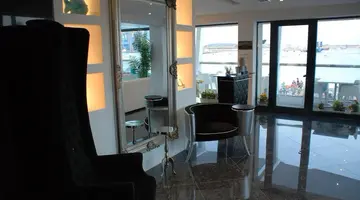 Water s Edge Hotel