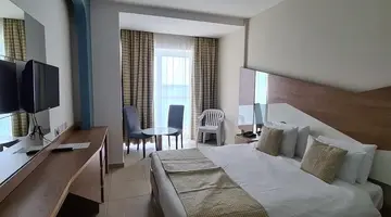 Water s Edge Hotel