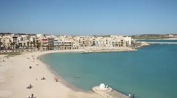 Water's Edge Hotel