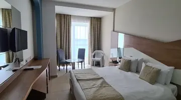 Water s Edge Hotel