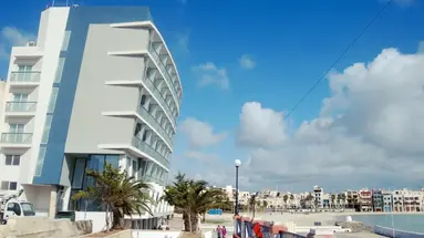 Water's Edge Hotel