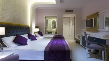 WATER SIDE RESORT & SPA