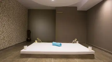 WATER SIDE RESORT & SPA