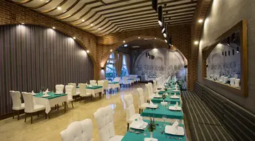 WATER SIDE RESORT & SPA