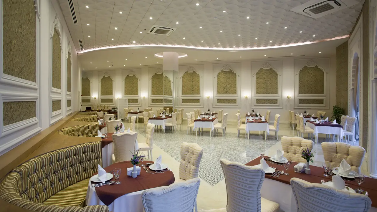 WATER SIDE RESORT & SPA