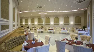 WATER SIDE RESORT & SPA