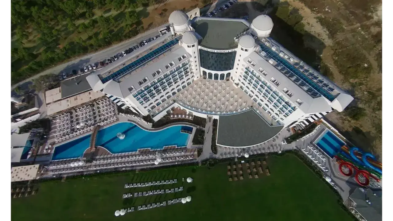 WATER SIDE RESORT & SPA