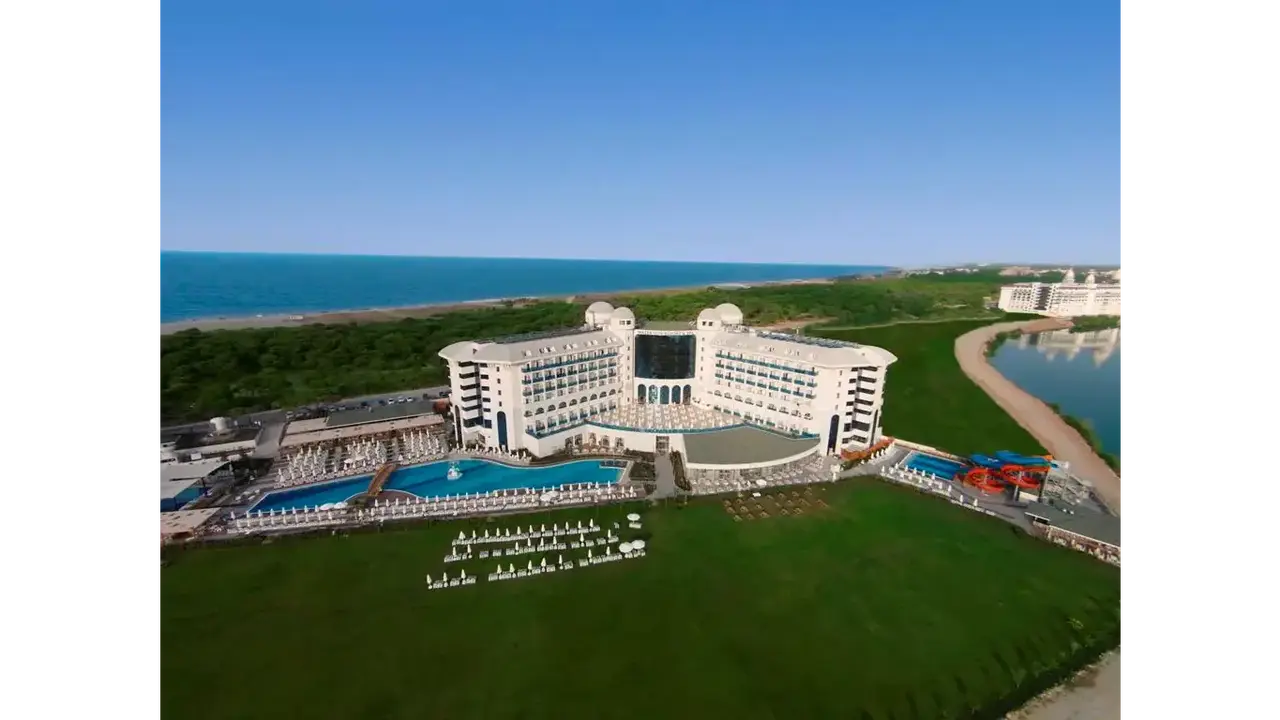 WATER SIDE RESORT & SPA
