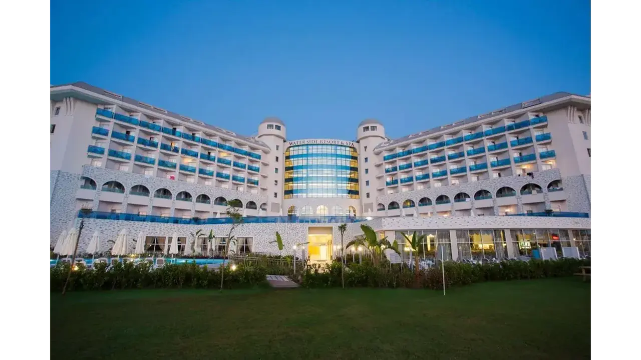WATER SIDE RESORT & SPA
