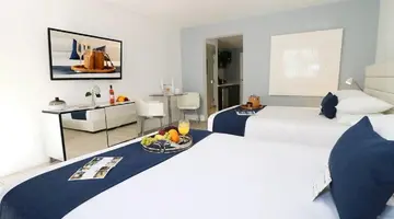 Waterside Hotel and Suites Miami Beach