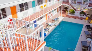 Waterside Hotel and Suites Miami Beach