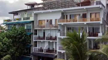 Wave Beach Resort
