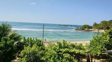 Wave Beach Resort