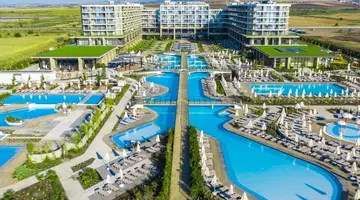 Wave Resort