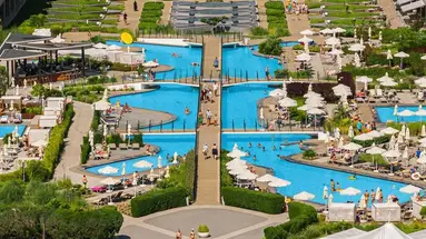 Wave Resort