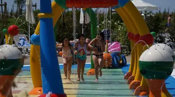 WAVE Resort