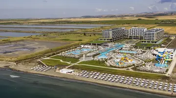 WAVE RESORT