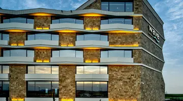 Wave Resort 