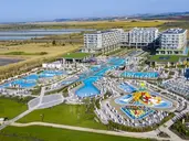 Wave Resort