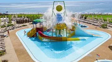 Wave Resort