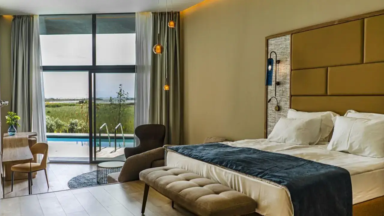 WAVE RESORT