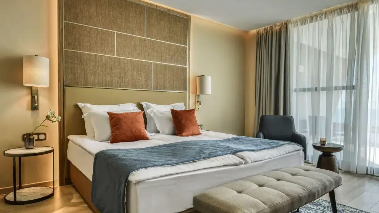 WAVE RESORT
