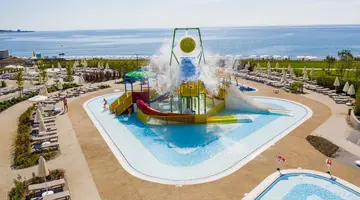 WAVE Resort