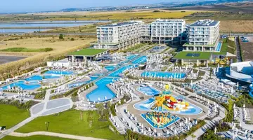 Wave Resort