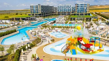 Wave Resort
