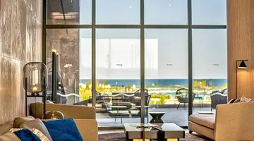 Wave Resort 