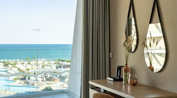 WAVE RESORT