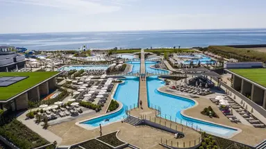Wave Resort