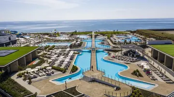 Wave Resort