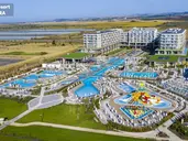 Wave Resort