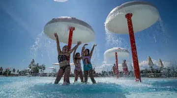 WAVE Resort