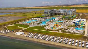 WAVE RESORT