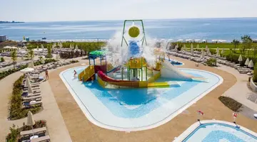 Wave Resort