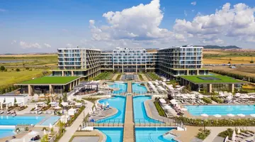 WAVE Resort