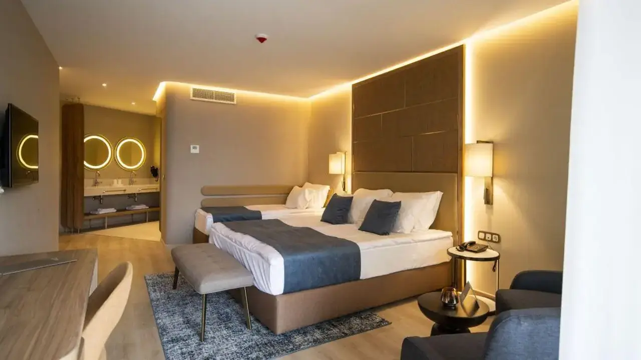 WAVE RESORT
