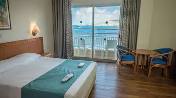 Wczasy na bajecznym Cyprze - Cynthiana Beach Hotel ***