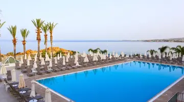 Wczasy na bajecznym Cyprze - Hotel Queens Bay Hotel ****